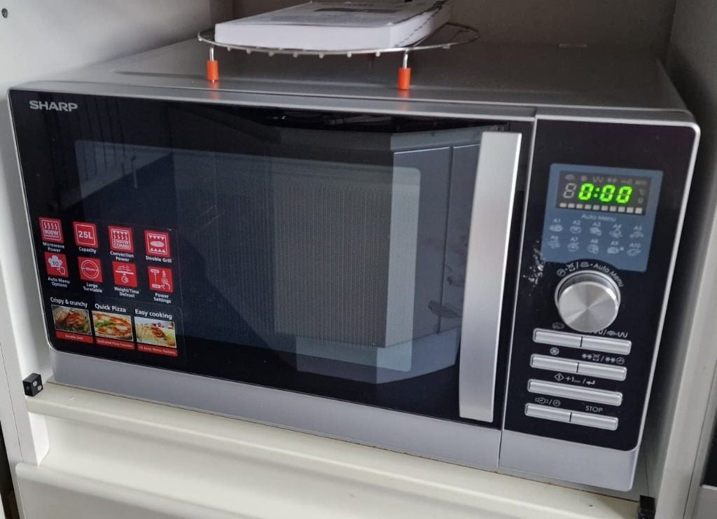 Sharp R843INW - Four à micro-ondes combiné - argent, Enlèvement, Utilisé, 45 à 60 cm, Gril