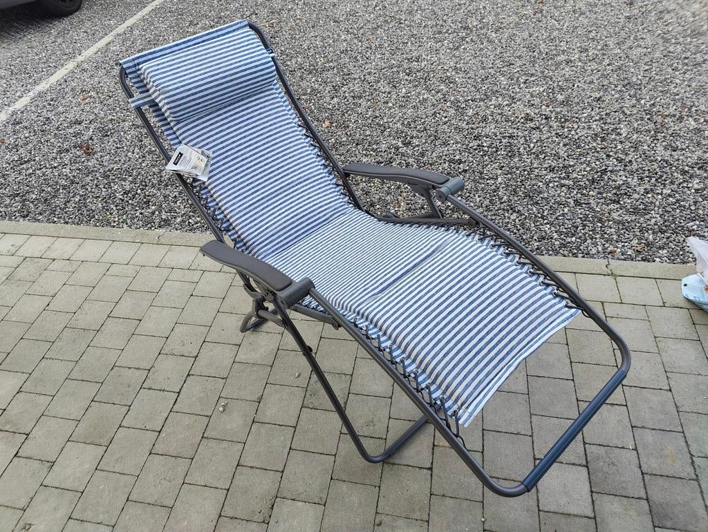 Ligstoel, Tuin en Terras, Ophalen, Zo goed als nieuw, Kunststof, Verstelbaar