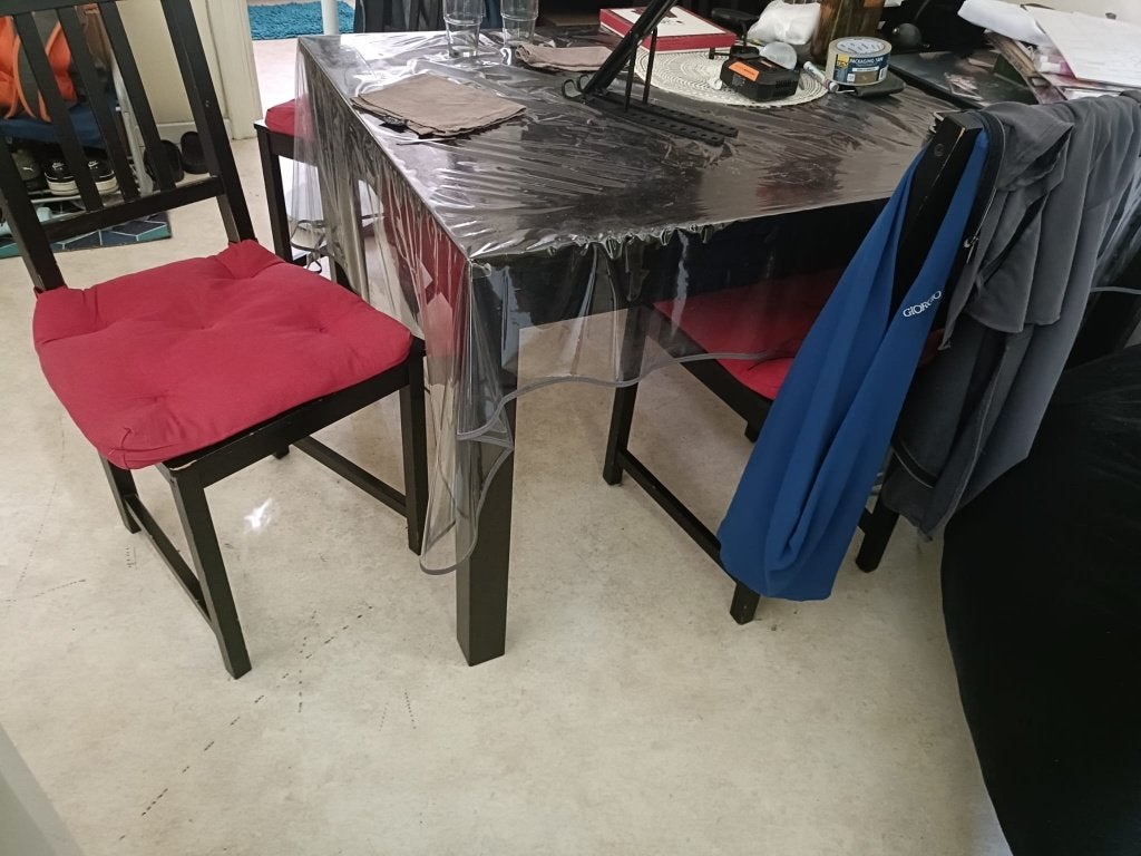 Table noire, extensible (si demandé avec chaises) - Urgent, Maison & Meubles, 100 à 150 cm, Cinq personnes ou plus, Enlèvement