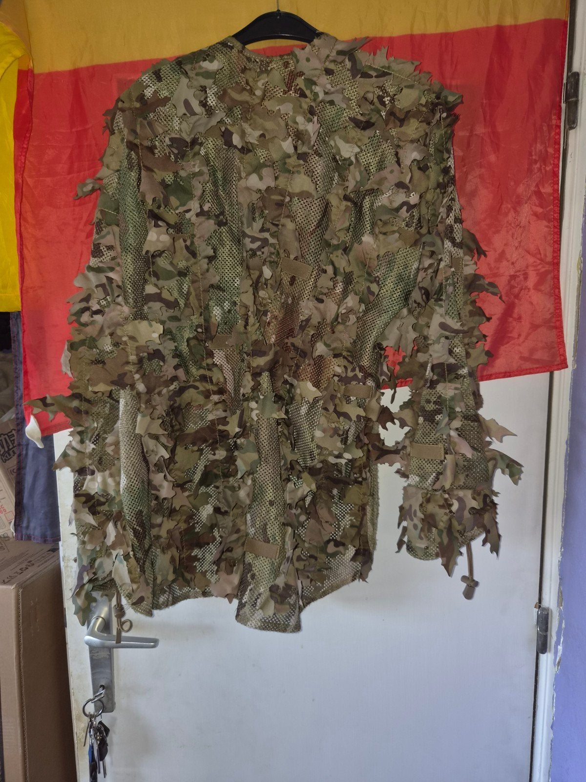 tenue de camouflage haut bas et tete novritsch, Sports & Fitness, Enlèvement