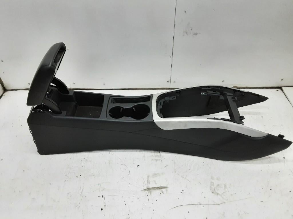 CONSOLE CENTRALE Audi A5 Cabrio (8F7) (01-2009/12-2017), Mevr. I. Hauben, Audi, Utilisé, Rue de l'Espoir 34 34
4030  GRIVEGNÉE, BE