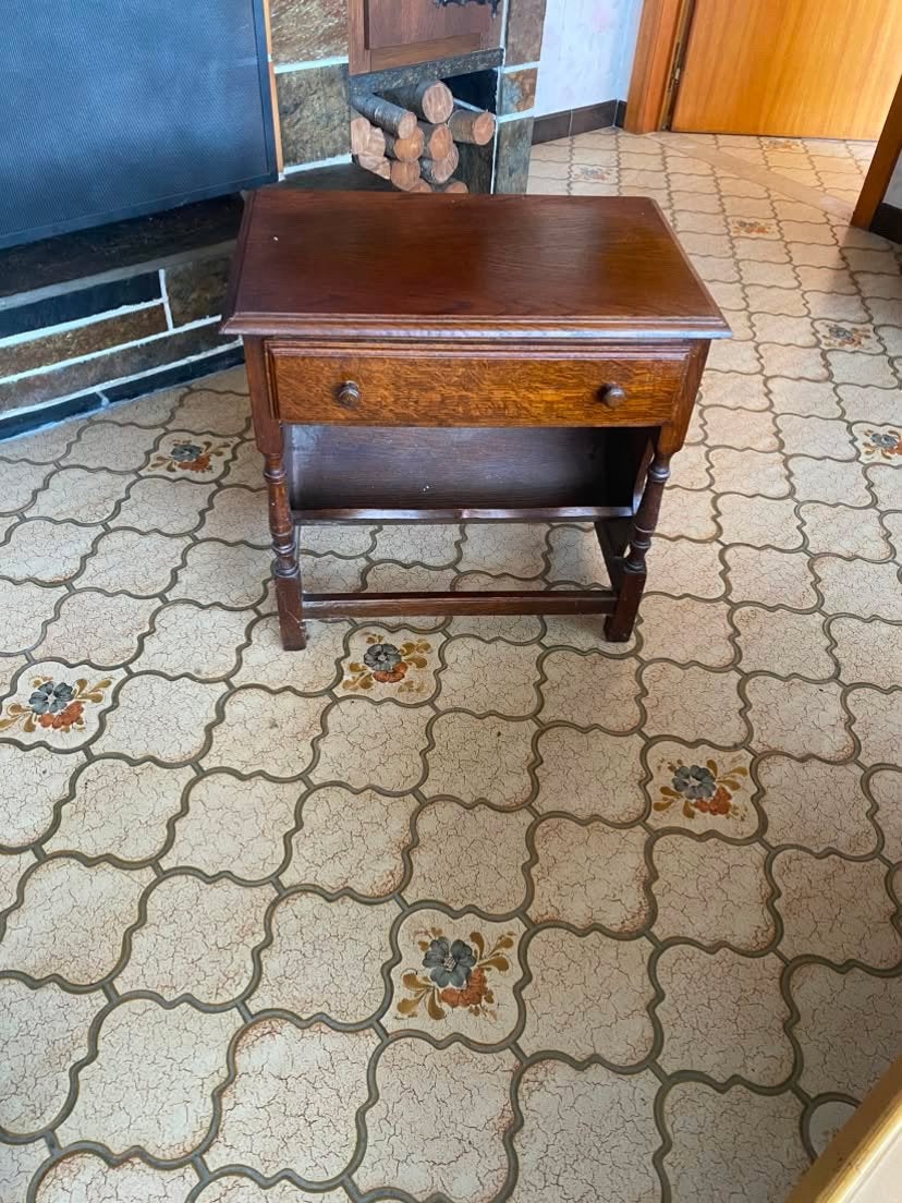 Petite table porte-journaux, Antiquités & Art, Enlèvement