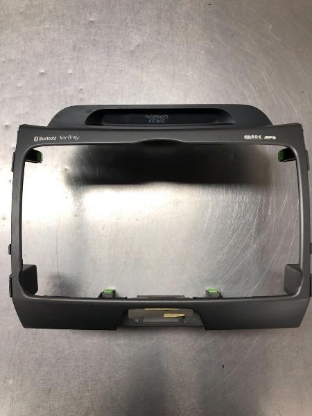 DIVERSEN Radio omlijsting Nissan Note (E11) (|847403U055|), Auto-onderdelen, Gebruikt, Nissan