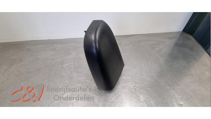 Bumperhoek rechts-achter van een Renault Trafic, Gebruikt, -, Renault, -
