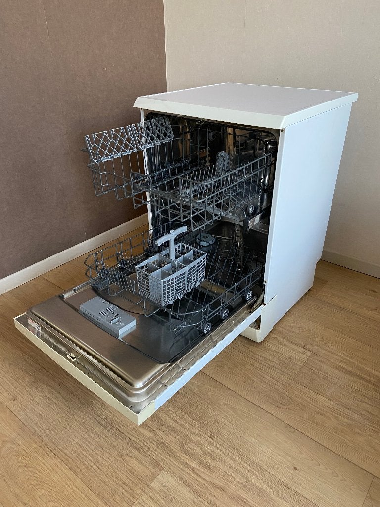 HAIER vaatwasmachine met 12 plaatsen, Ophalen, Gebruikt, Eco programma, Tussenbouw