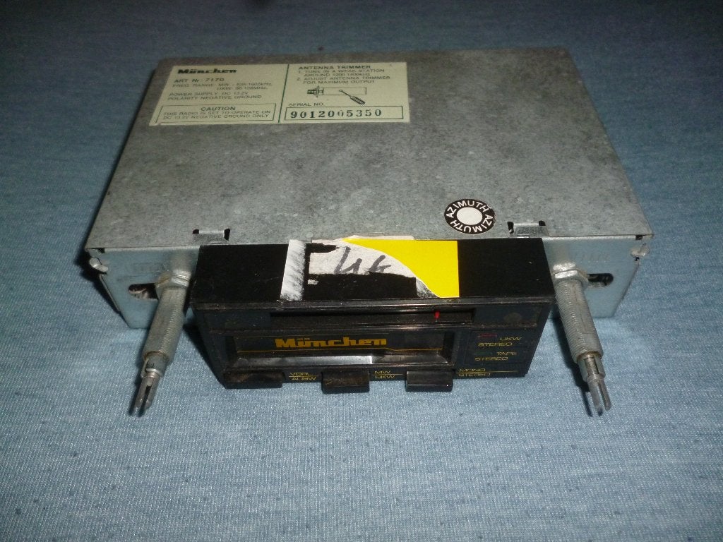 München Art Nr : 7170 autoradio (cassette & radio), Enlèvement