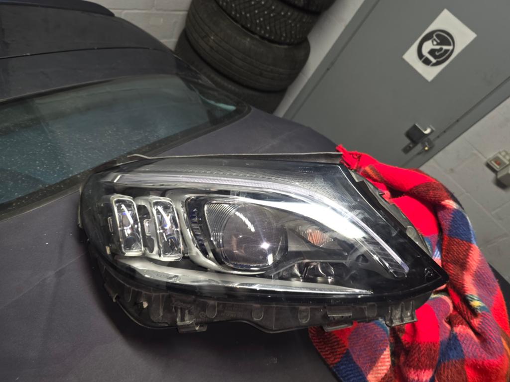 Koplamp Mercedes Klasse C 2019 Full LED Origineel Mercedes, Ophalen