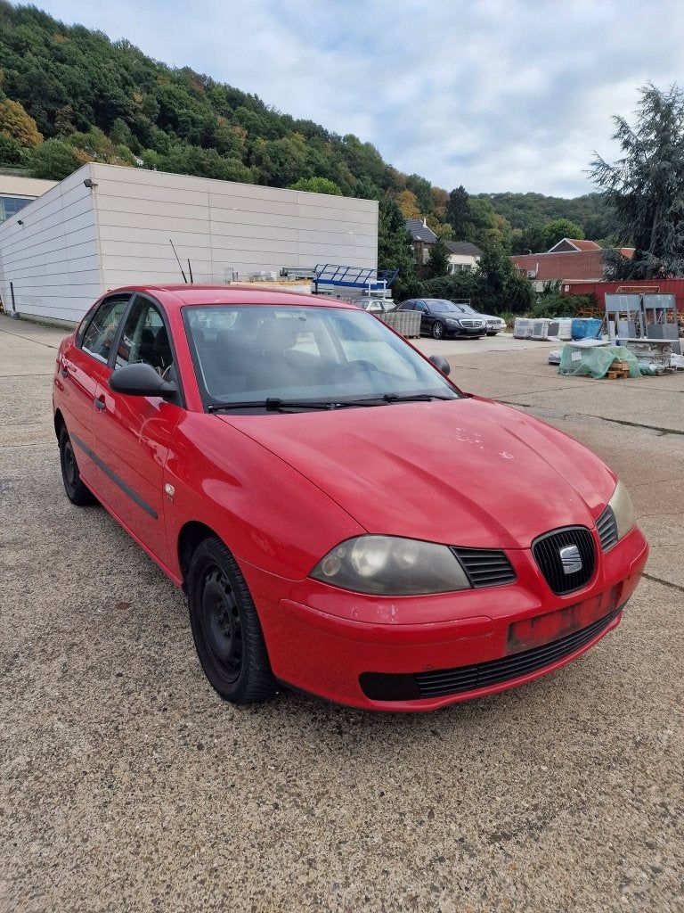 Seat Cordoba 1.9 TDi // Accidenter - marchand / export, Auto's, Voorwielaandrijving, 4 deurs, Stof, Zwart