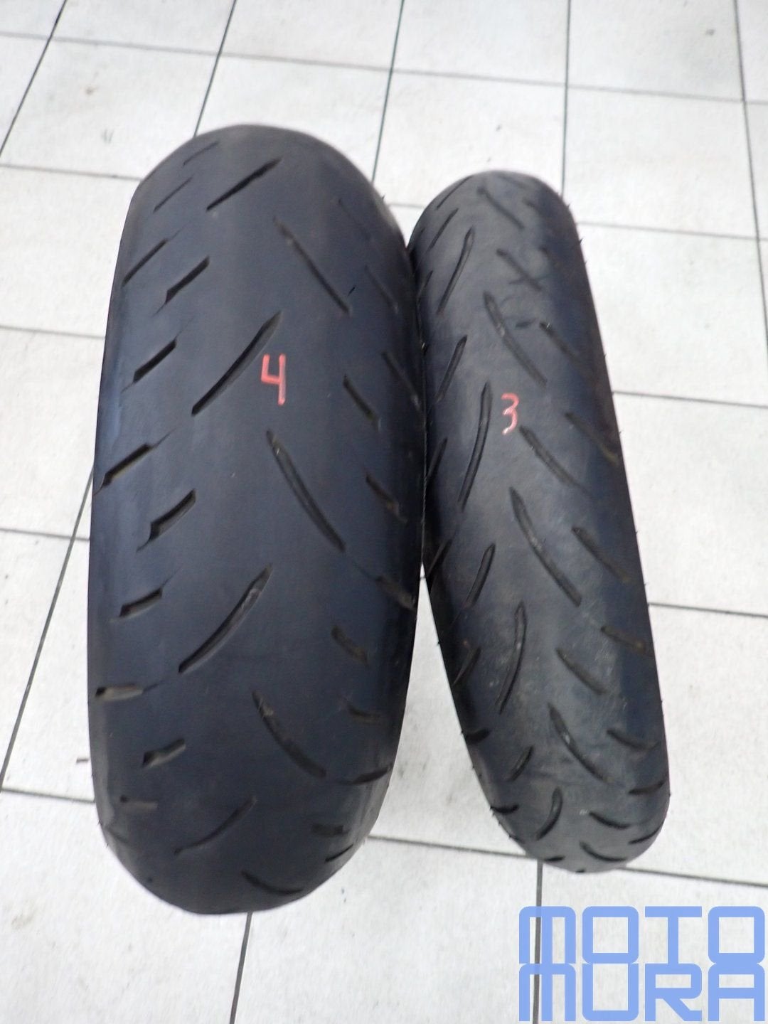 Dunlop Sportmax GPR300 120/70ZR17 en 180/55ZR17 banden bande, Motoren, Gebruikt, -, -, Ophalen of Verzenden