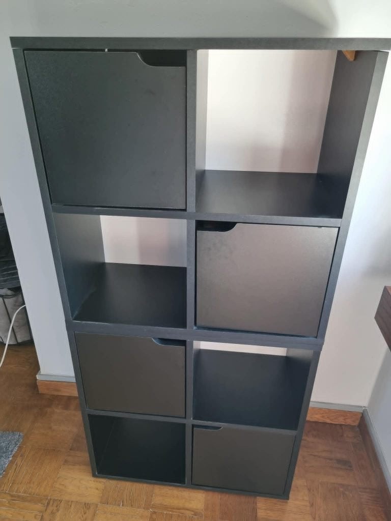 Zwarte kast, Ophalen, Zo goed als nieuw