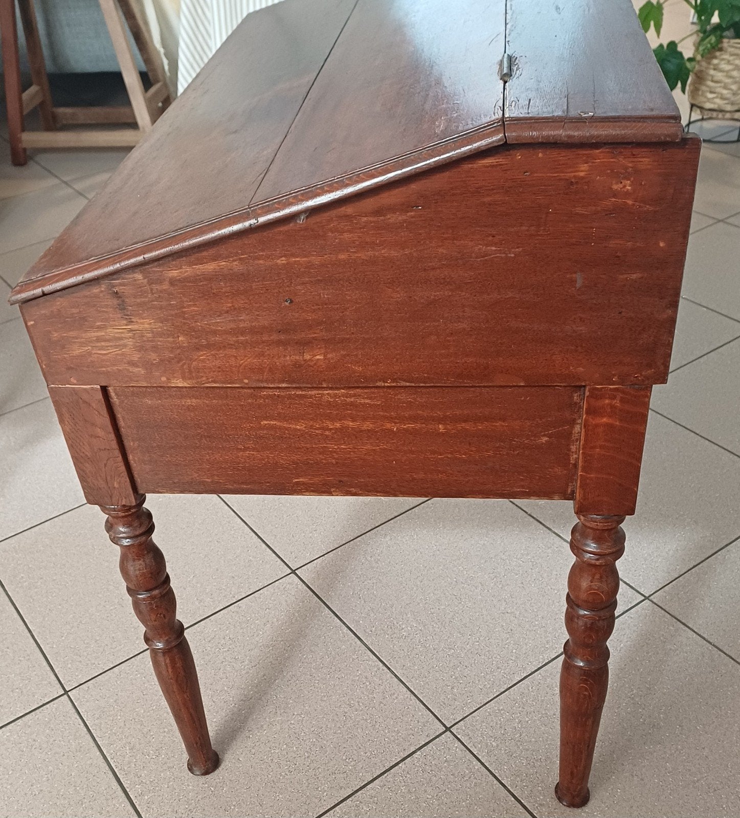 Eikenhout bureel,antieke look., Antiek en Kunst, Antiek | Servies compleet, Ophalen