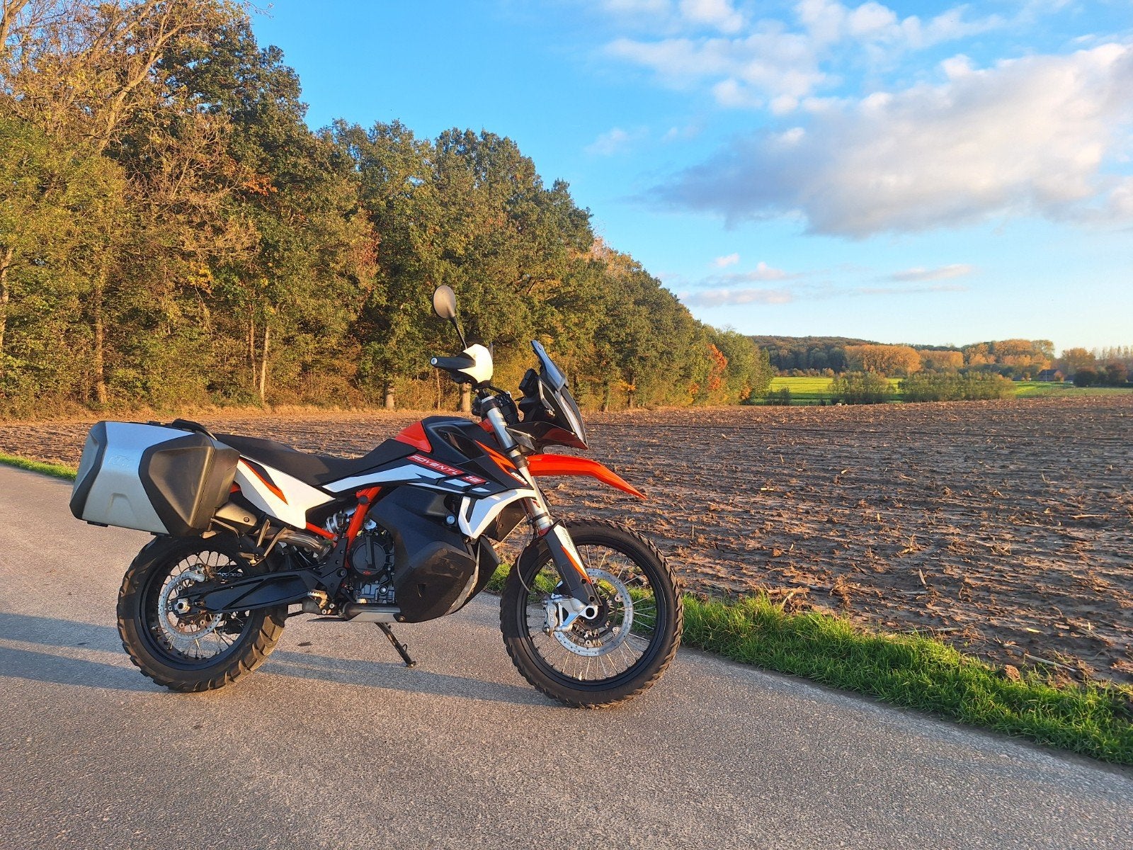 Adventure R 890 5600km 2023, Motoren, ABS, 890 cc, Particulier, Meer dan 35 kW