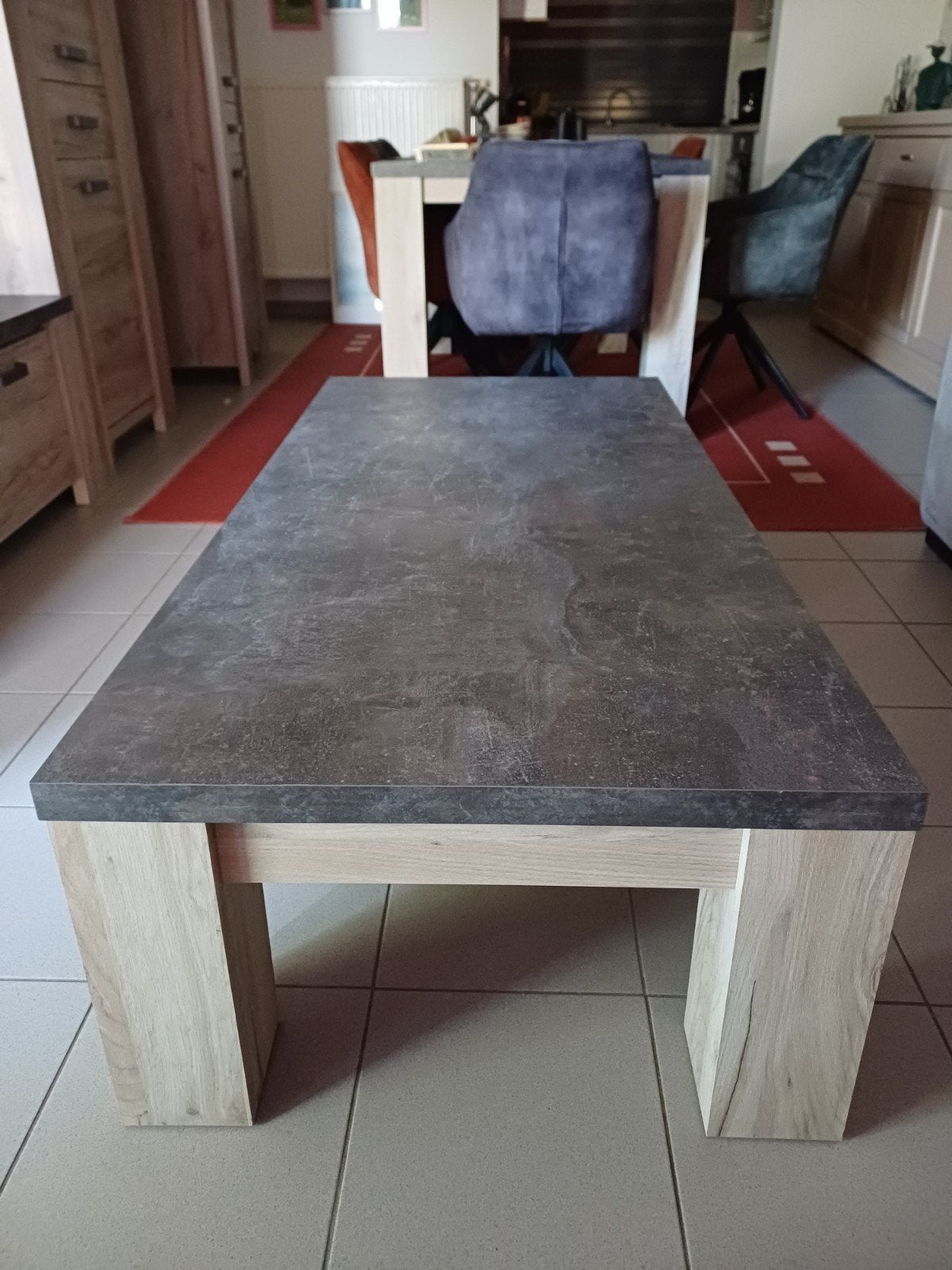Grote moderne salontafel, Huis en Inrichting, Ophalen