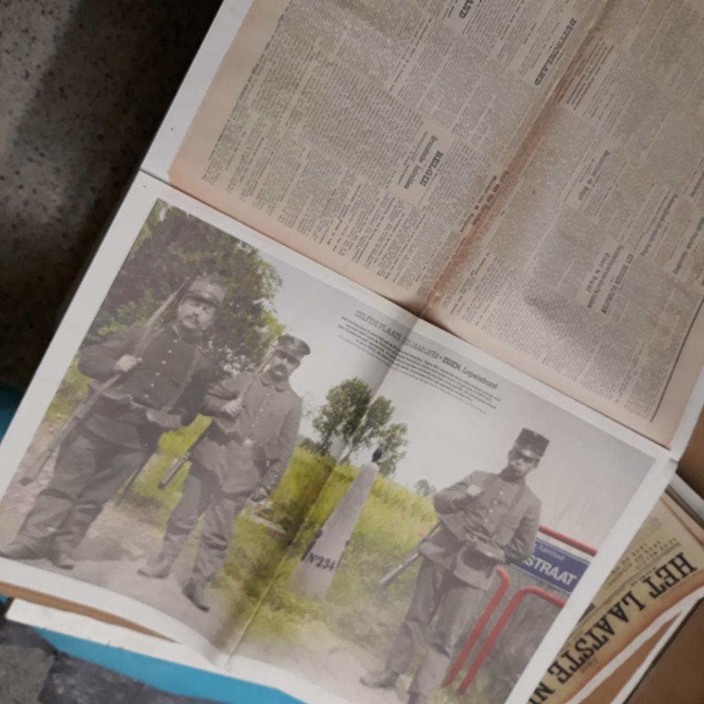 Oorlogskranten Het Laatste Nieuws WOI reproductie, Verzamelen, Ophalen, Voor 1920, Knipsel(s)