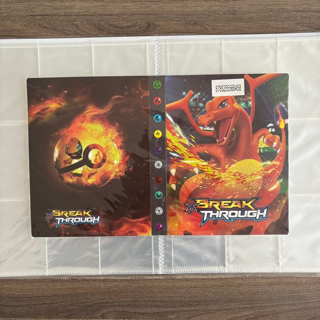 Pokemon verzamelmap - 4 pocket - album map - 140 cards, Ophalen of Verzenden, Zo goed als nieuw