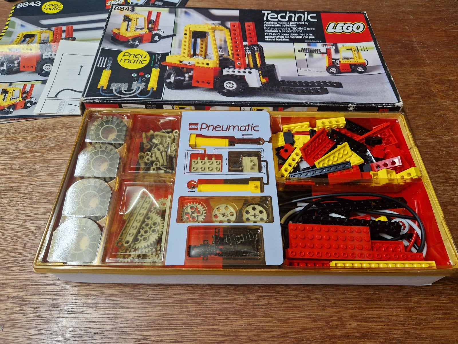 lego technic 8843 Heftruck, Inclusief instructies, Lego, Ophalen of Verzenden, Technic