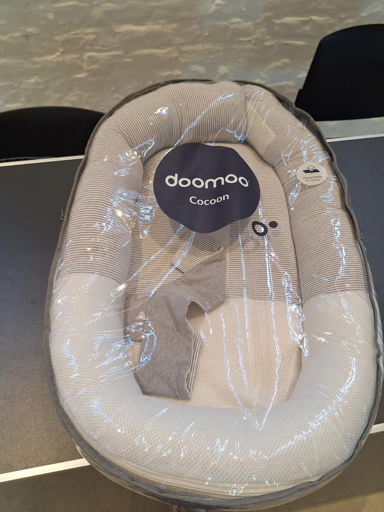 Domoo cocoon slaapeitje, Kinderen en Baby's, Ophalen of Verzenden
