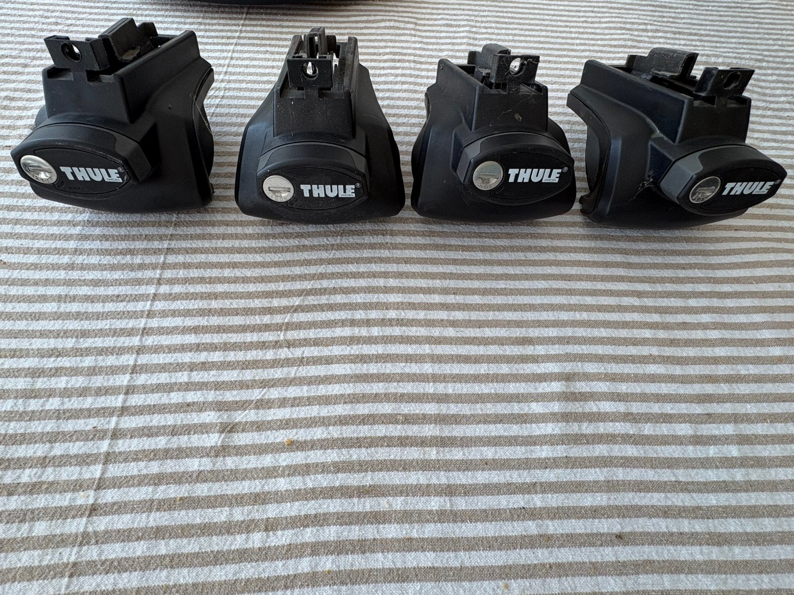 Adapters Thule passend op VW Tiguan Allspace, Auto diversen, Dakdragers, Ophalen, Zo goed als nieuw