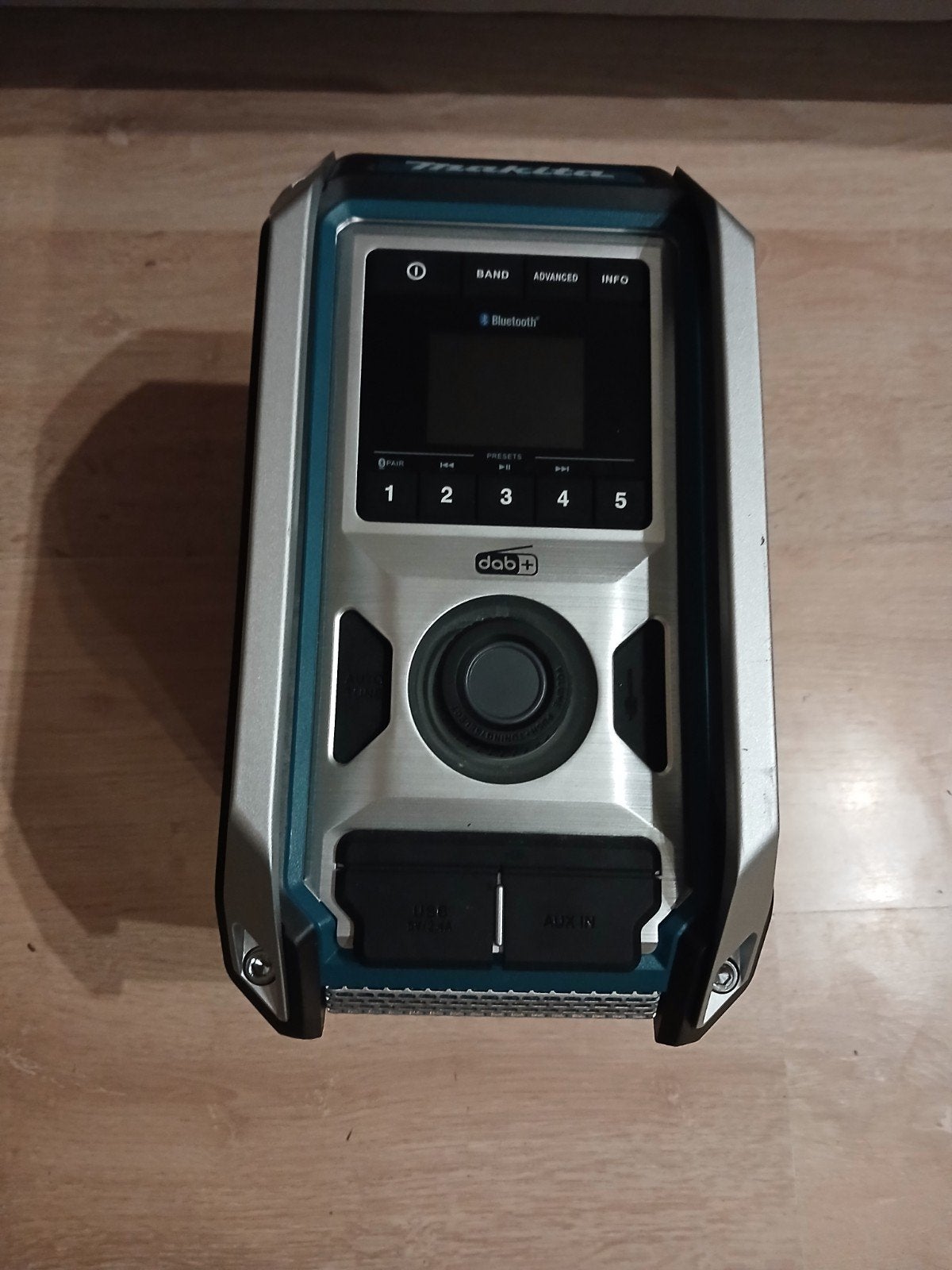 makite werfradio zo goed als nieuw met doos, TV, Hi-fi & Vidéo, Radios, Enlèvement, Comme neuf, Radio de chantier