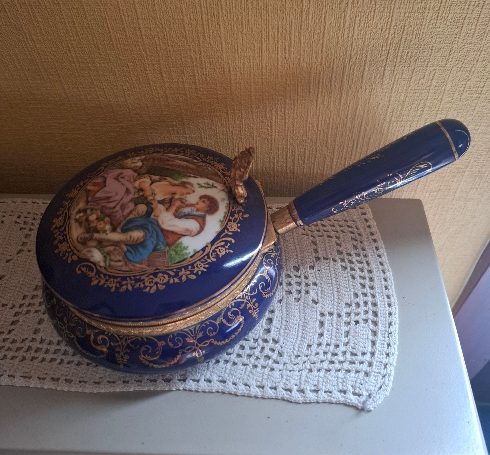 Bonbonnière vintage - boîte à bijoux, Enlèvement