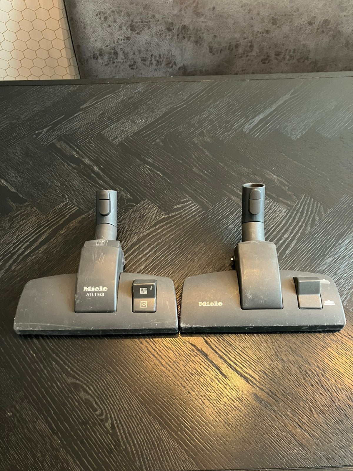 Miele Stofzuigervoet 2 stuks!, Elektronische apparatuur, Stofzuigers, Stofzak, Gebruikt, Ophalen of Verzenden, Miele