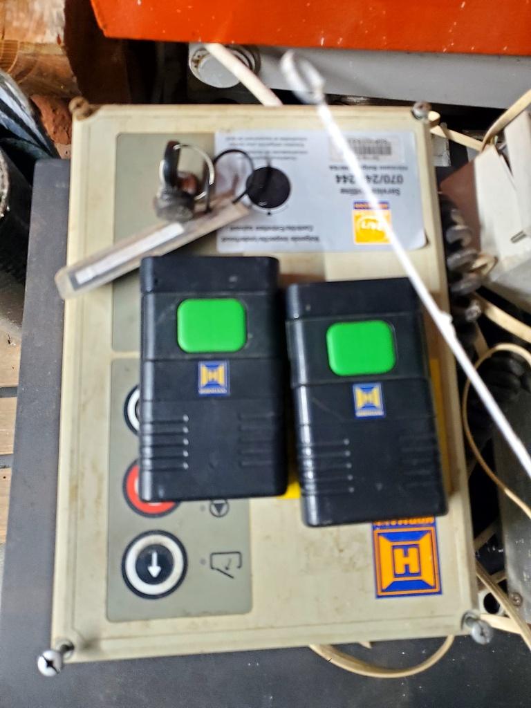 Commande + moteur Hörmann pour portes sectionnelles, Enlèvement, Utilisé