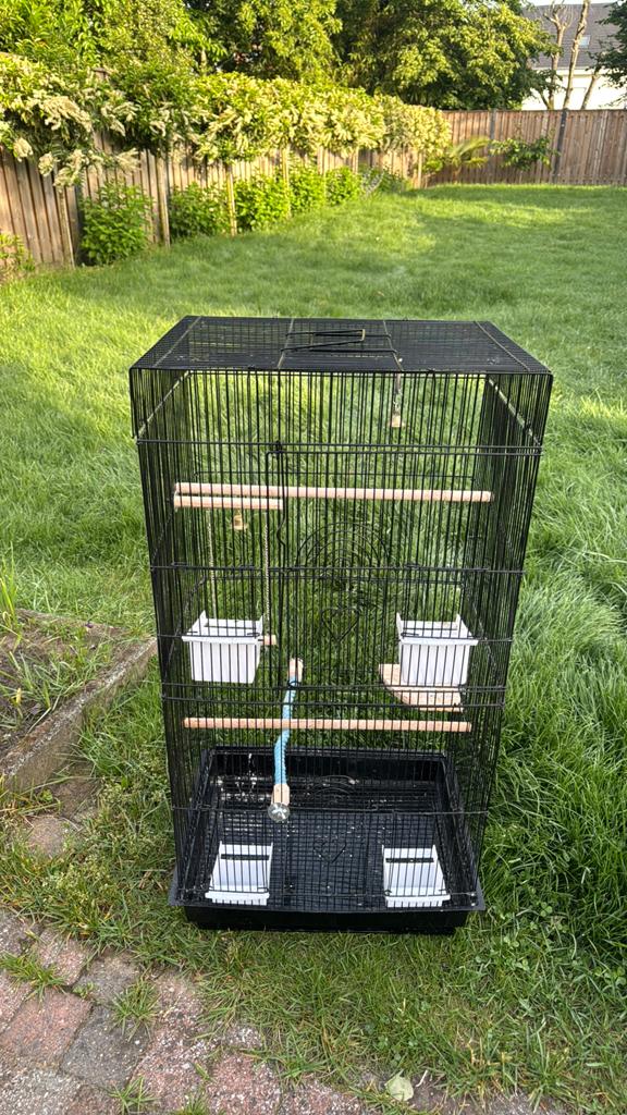 Cage à oiseaux en bon état, Animaux & Accessoires, Enlèvement, Comme neuf, Métal, Cage à oiseaux