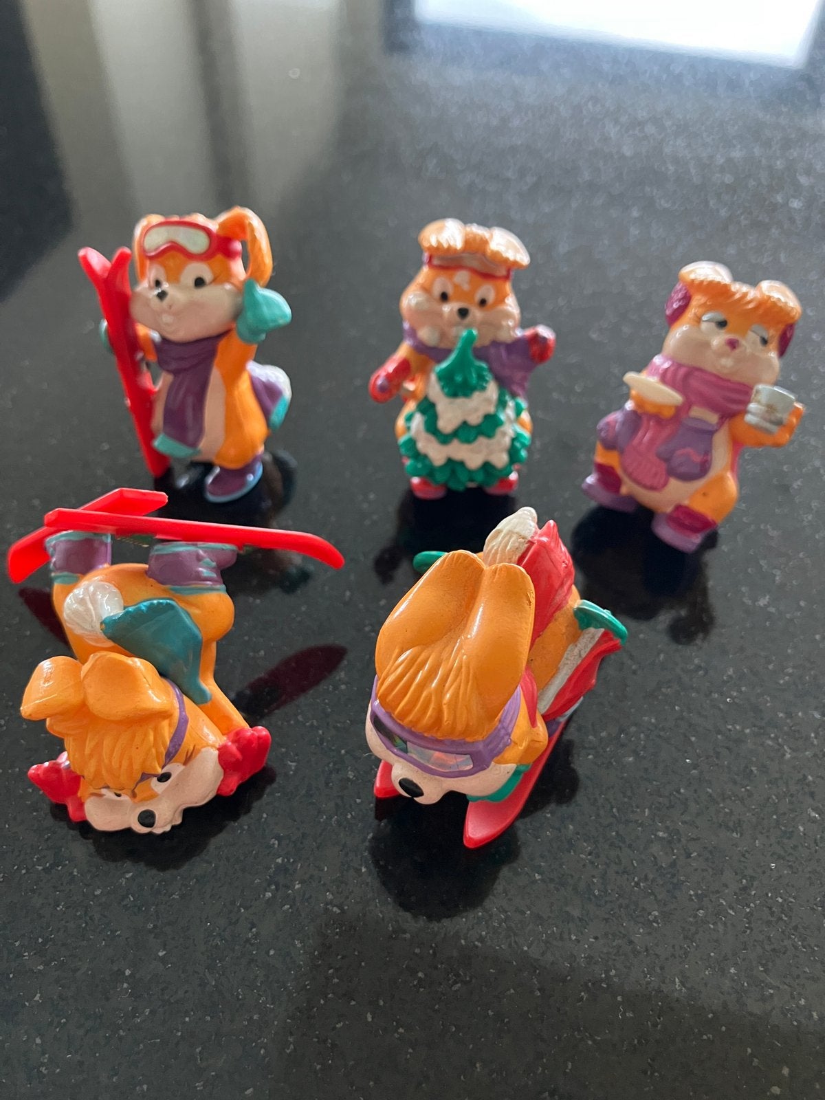 Set van 5 Kinder Surprise ski bunnies - vintage 90’s, Ophalen of Verzenden, Zo goed als nieuw