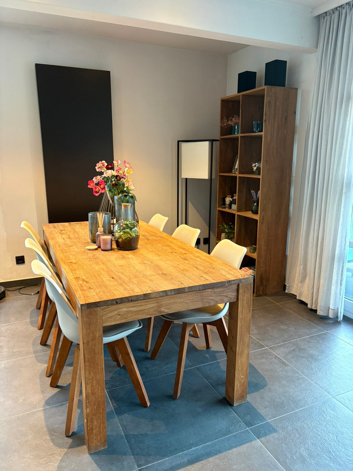 Complete eetkamer: houten tafel + 6 stoelen + vakkenkast, Ophalen, Gebruikt