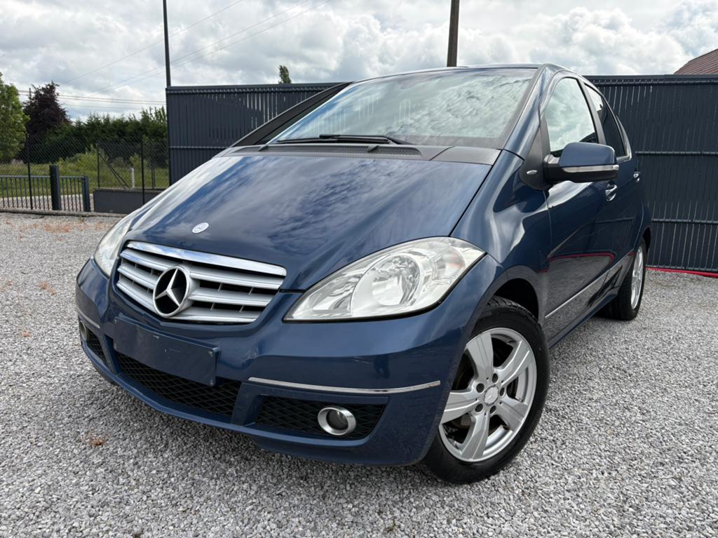 MERCEDES 180D AVANGARDE AUTOMATIQUE PRETE A IMATRICULER, Auto's, Automaat, 4 deurs, Blauw, Bedrijf