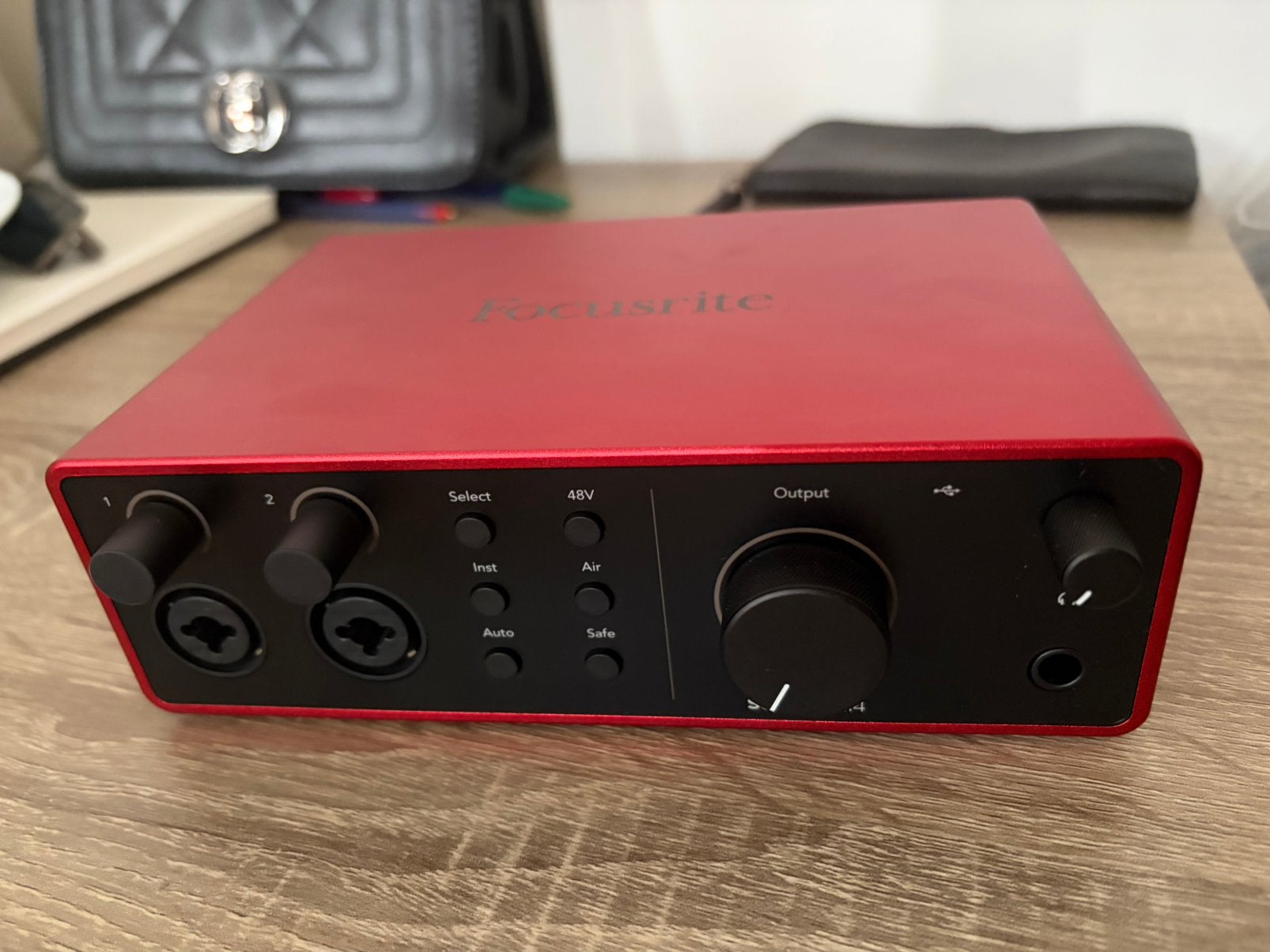 Focusrite Scarlett 4i4 4th Gen, Computers en Software, Geluidskaarten, Ophalen, Zo goed als nieuw