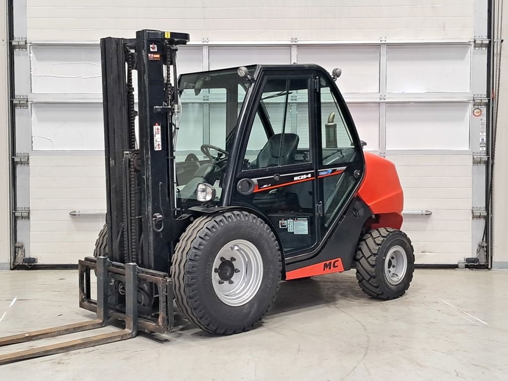 Manitou MC25-4, 2000 à 3000 kg, Diesel, Chariot élévateur, MANITOU