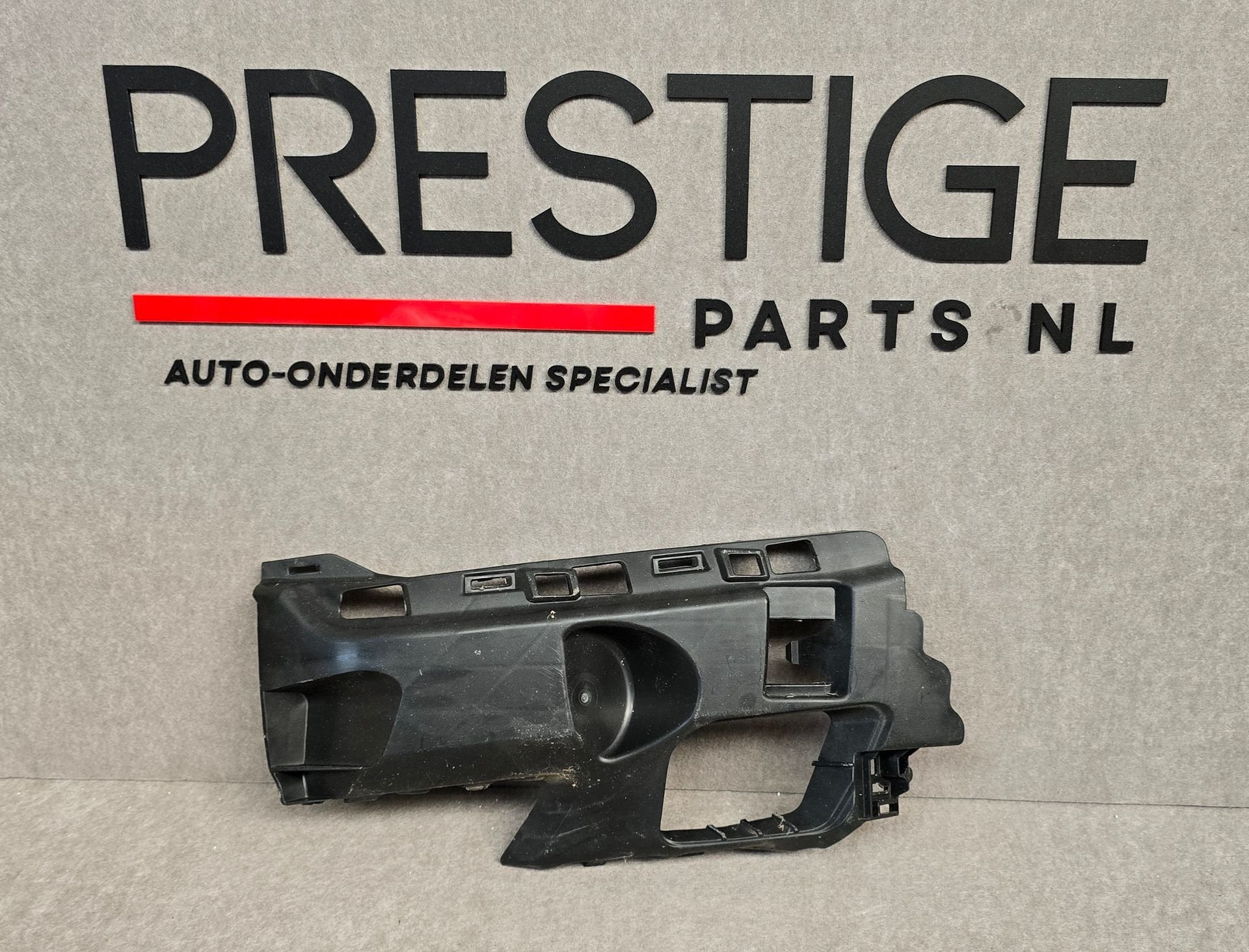 8Y0807319 Bumper Links Geleider Steun AUDI A3 8Y BASIS 8Y0, Auto-onderdelen, Gebruikt, -, Voor, Ophalen of Verzenden