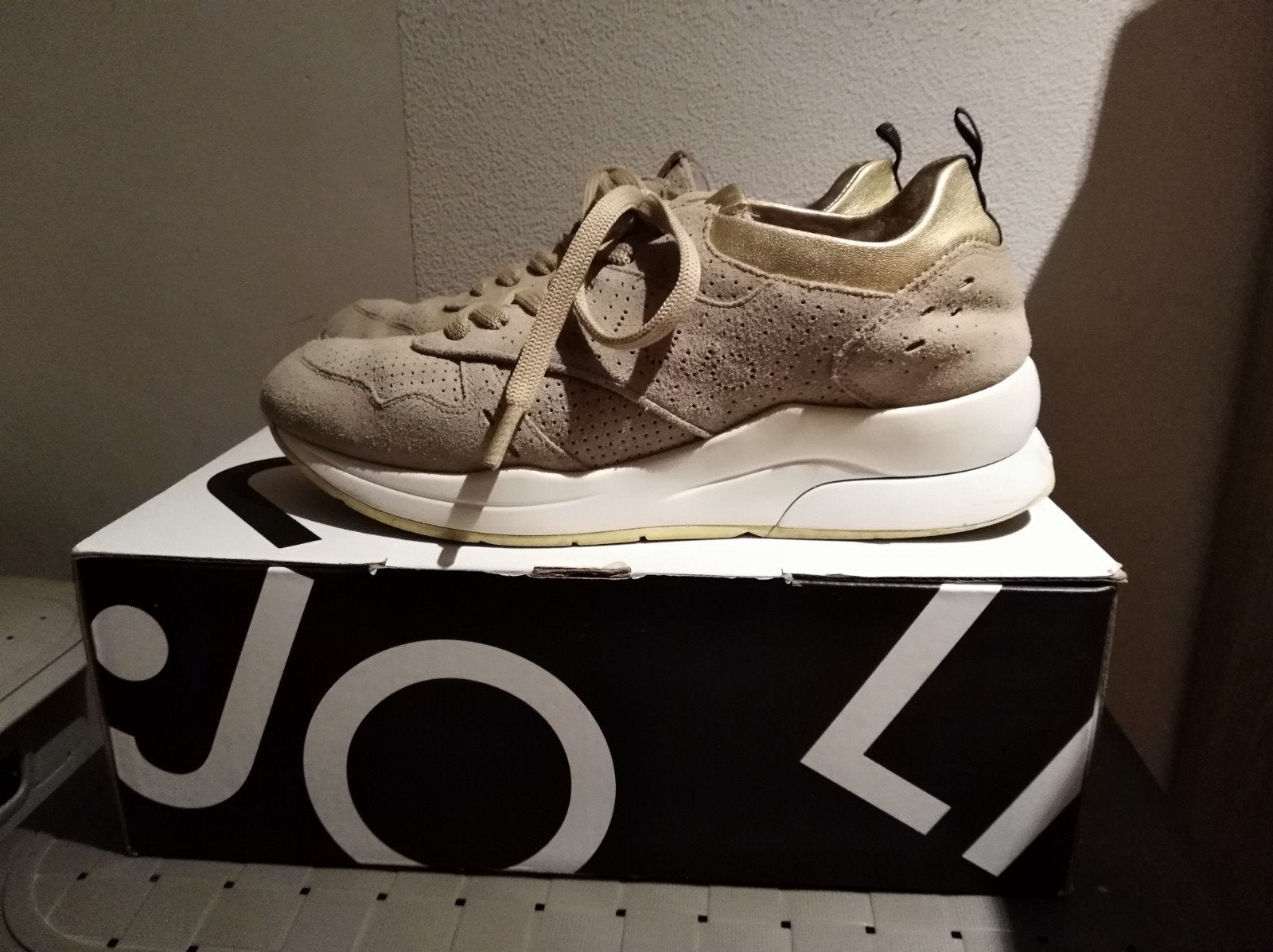 Sneakers Liu Jo mt 38, Kleding | Dames, Liu Jo, Beige, Ophalen of Verzenden, Zo goed als nieuw