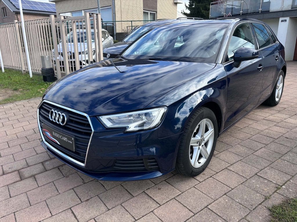 Audi A3 benzine van 2017, Auto's, Bluetooth, Euro 6, Blauw, Bedrijf