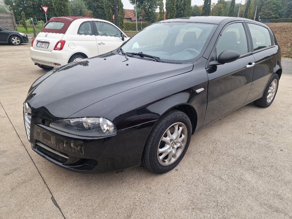 Alfa 147 1.6 TS voor export, onderdelen of doehetzelver, Autos, Achat, 4 portes, Boîte manuelle, Particulier