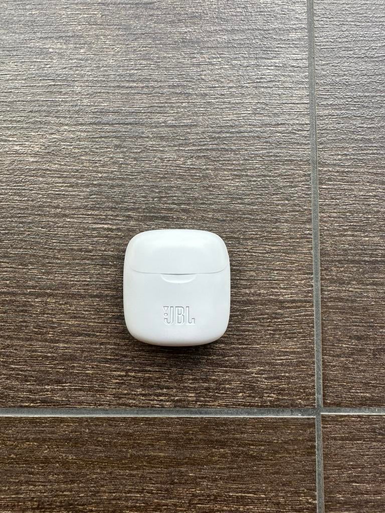 JBL earbuds, Bluetooth, Ophalen of Verzenden, Zo goed als nieuw, JBL