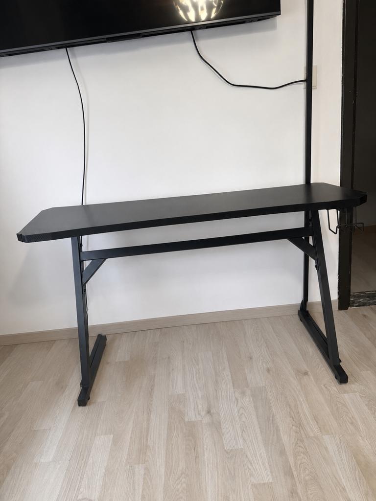 Zwart Gaming Bureau met LED Verlichting – 115 cm, Huis en Inrichting, Bureaus, Ophalen, Zo goed als nieuw, Zwart