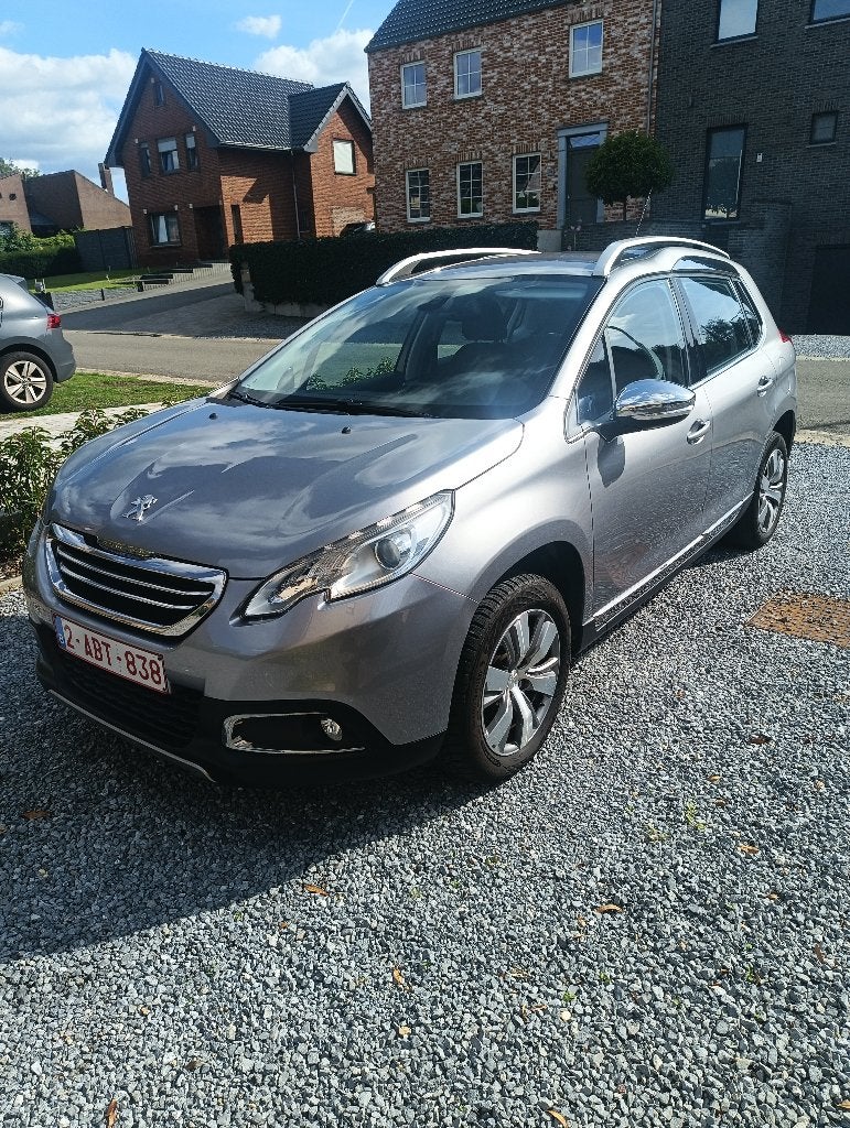 Peugeot 2008 1.2 benzine bwj 2014, Autos, Electronic Stability Program (ESP), Achat, 1225 kg, Boîte manuelle