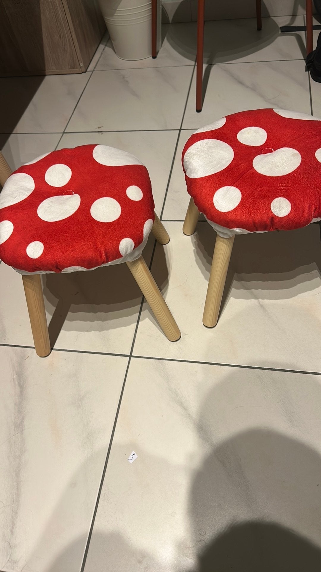 Tafel met stoelen, Kinderen en Baby's, Ophalen, Nieuw, Tafel(s) en Stoel(en)
