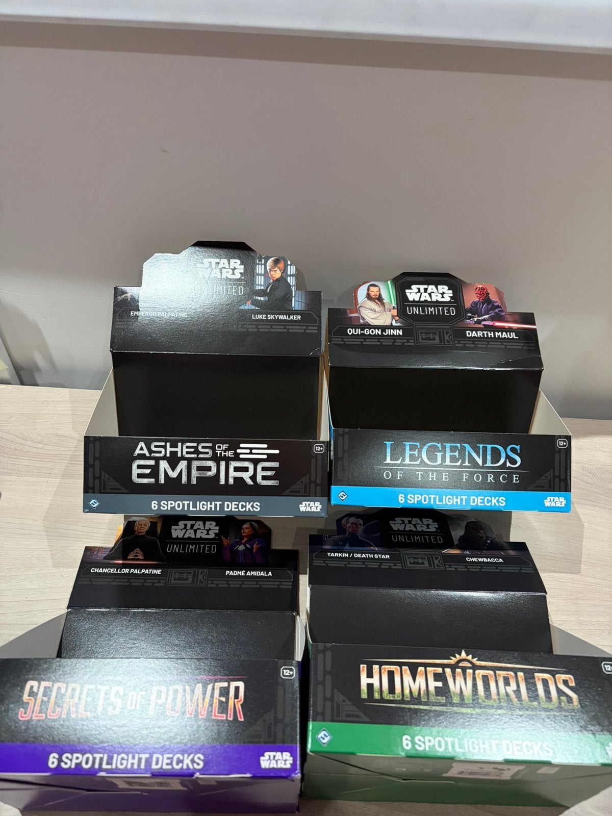 Empty Spotlight Deck Display Star Wars Unlimited 4 Boxes FFG, Ophalen of Verzenden, Zo goed als nieuw