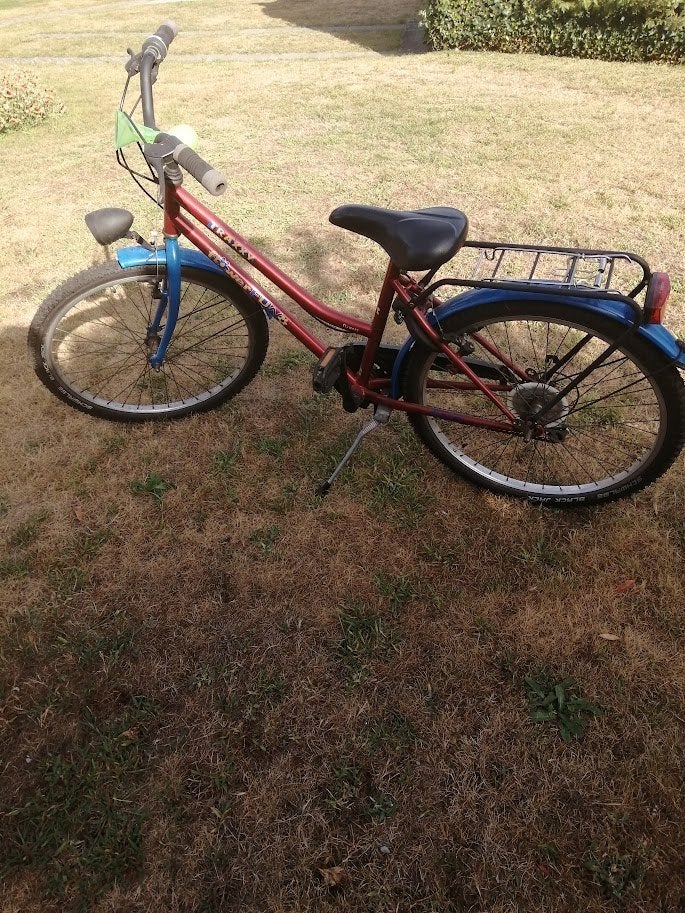 kinderfiets en helm, Fietsen en Brommers, Ophalen