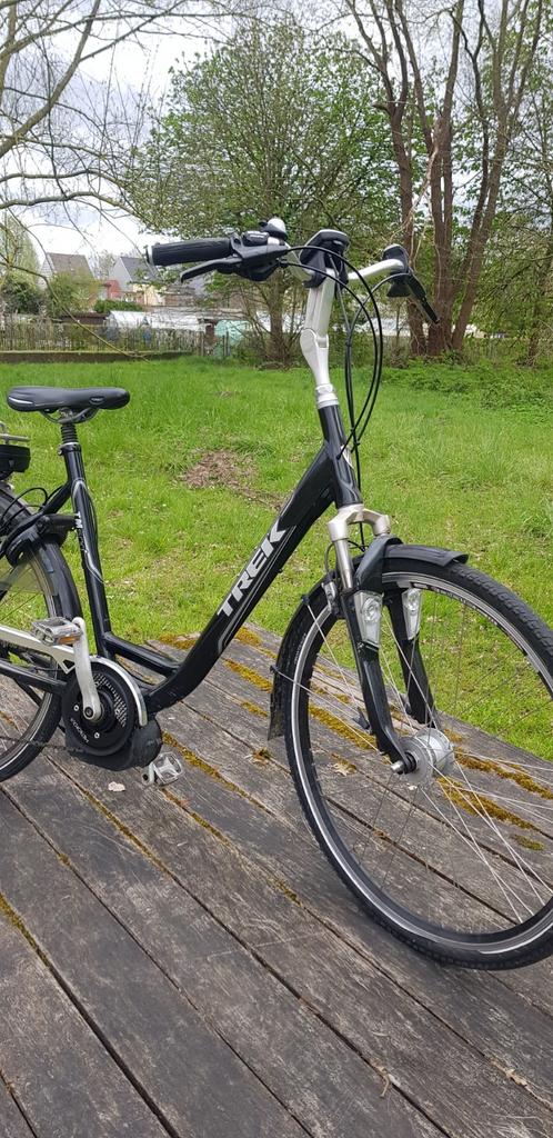 ELEKTRISCHE DAMESFIETS Trek Bosch Middenmotor Bosch 400wh, Ophalen
