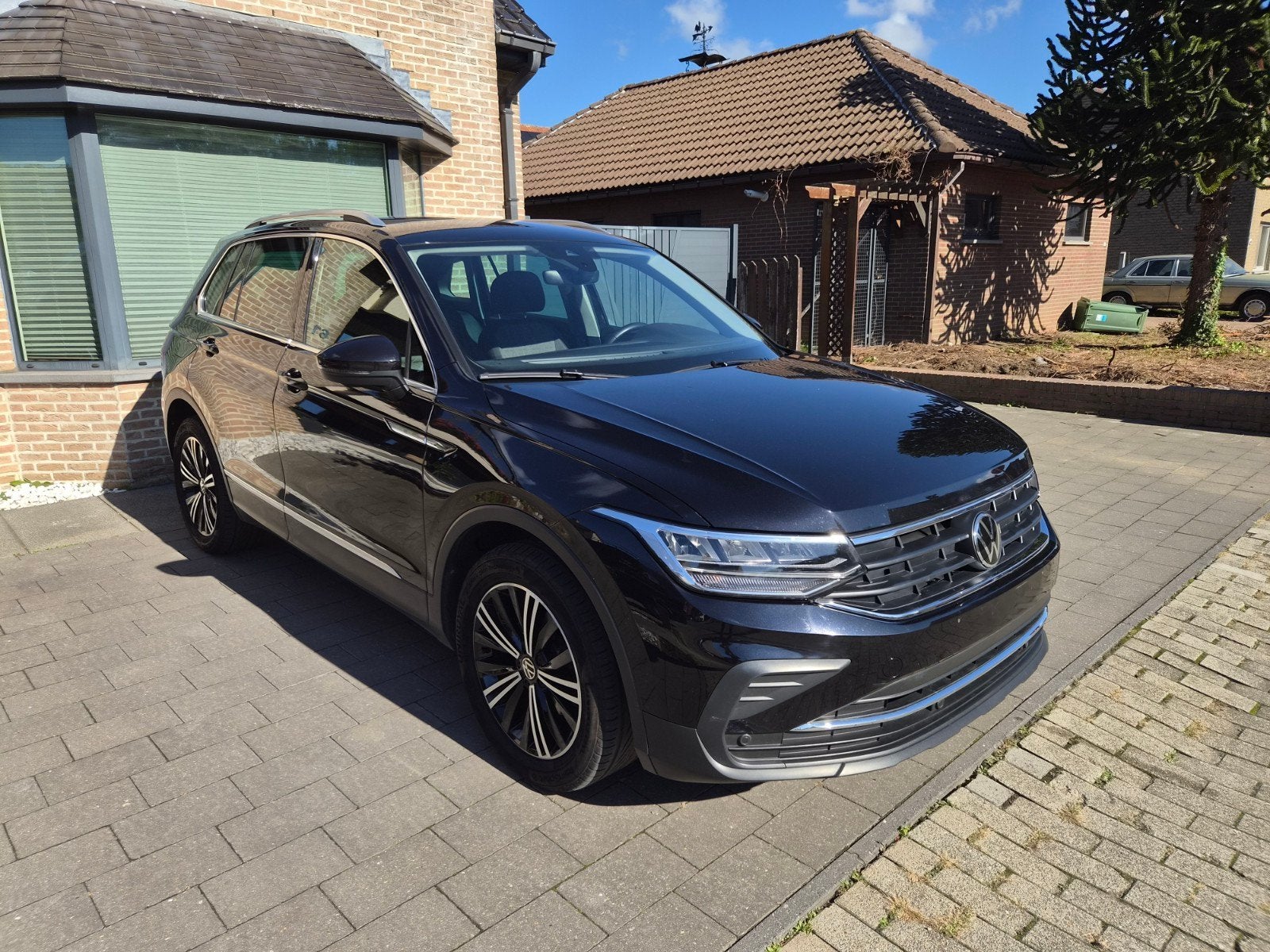 Volkswagen Tiguan 1.5 TSI Life / CARPLAY / CAMERA / NAVI /, Autos, Achat, Euro 6, Entreprise, 5 portes
