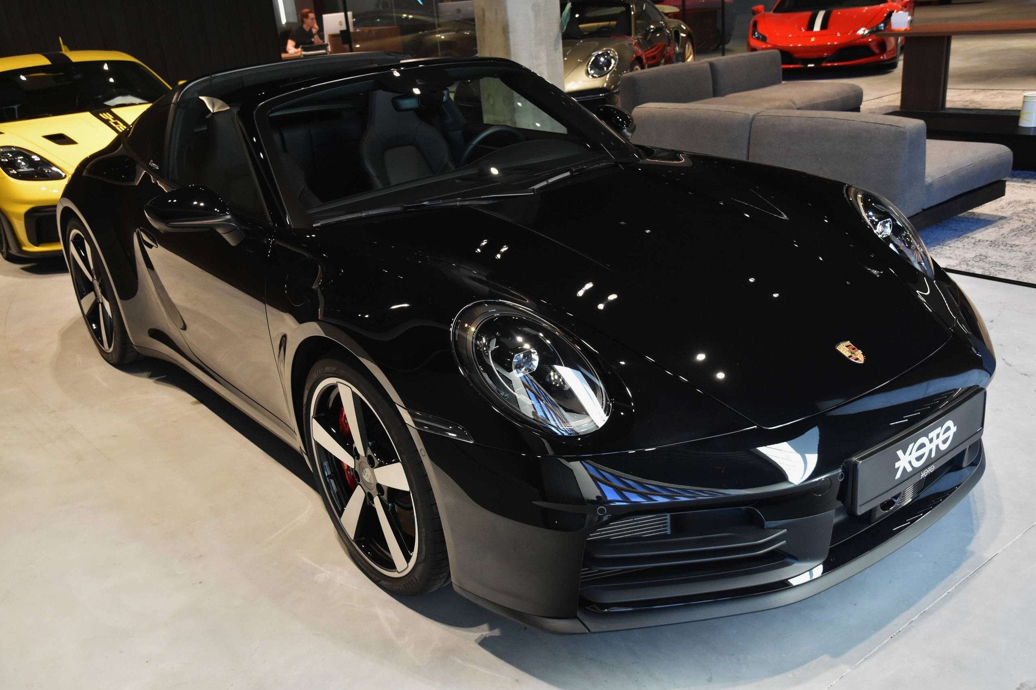 Porsche TARGA 992.2 C4S PDK *1HD / VAT REFUNDABLE / NP: €, Auto's, Automaat, 4 zetels, Gebruikt, Cabriolet