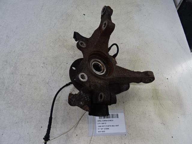 WIELNAAF LINKS VOOR Opel Corsa D (01-2006/12-2014), Gebruikt, Opel