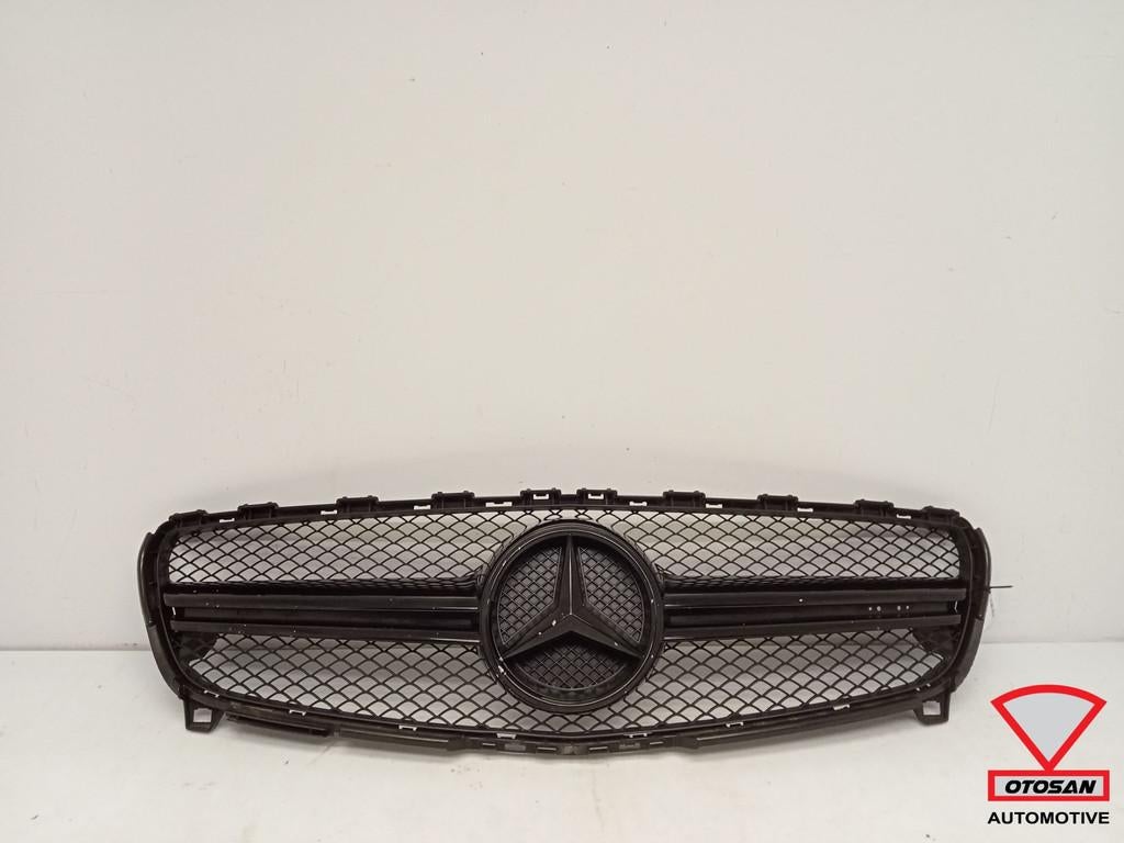 Grille de calandre Mercedes A W176 A45 AMG d'origine A176888, Mercedes-Benz AG, Mercedes-Benz, Utilisé, Mercedesstrasse 120
70372  Stuttgart, DE