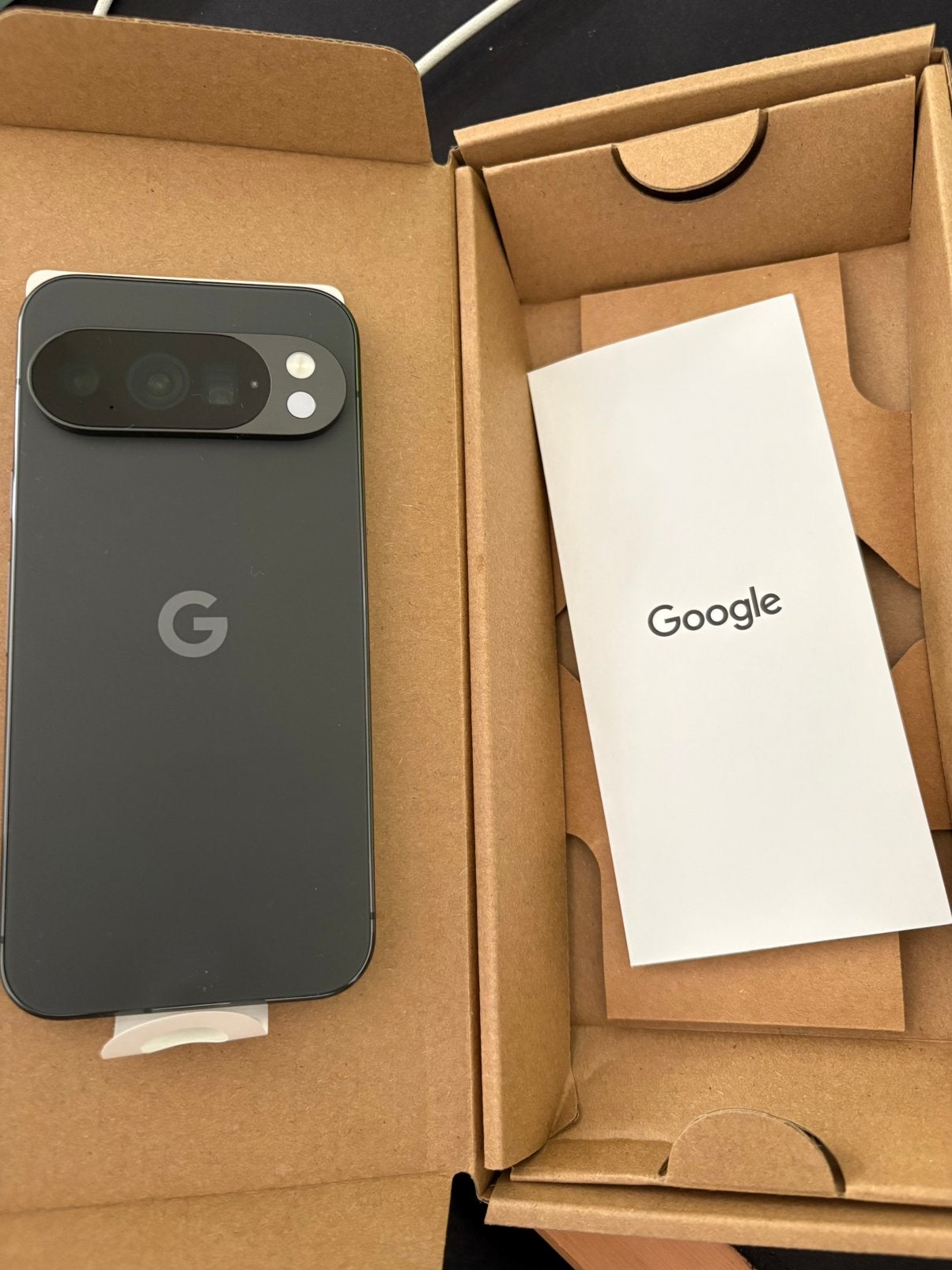 Google Pixel 10 Pro 128 Go - ÉTAT NEUF, Télécoms, Neuf, Classique ou Candybar, 6 mégapixels ou plus, Enlèvement