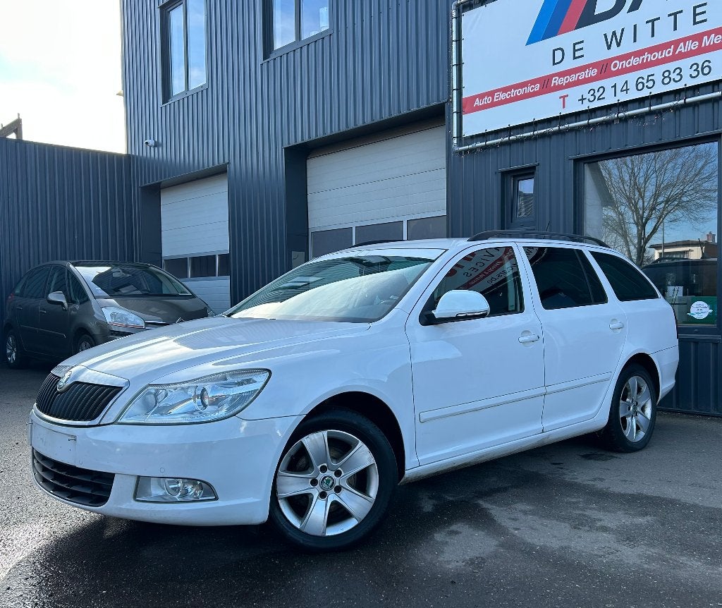 Skoda Octavia 2013 Airco 1.6 TDI 175.000 km's!, Auto's, Euro 5, Parkeersensor, 1600 cc, Bedrijf