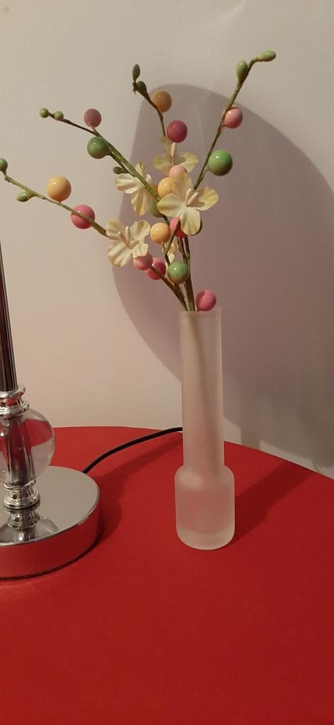 Prachtig klein vaasje met paasdecoratie, Ophalen